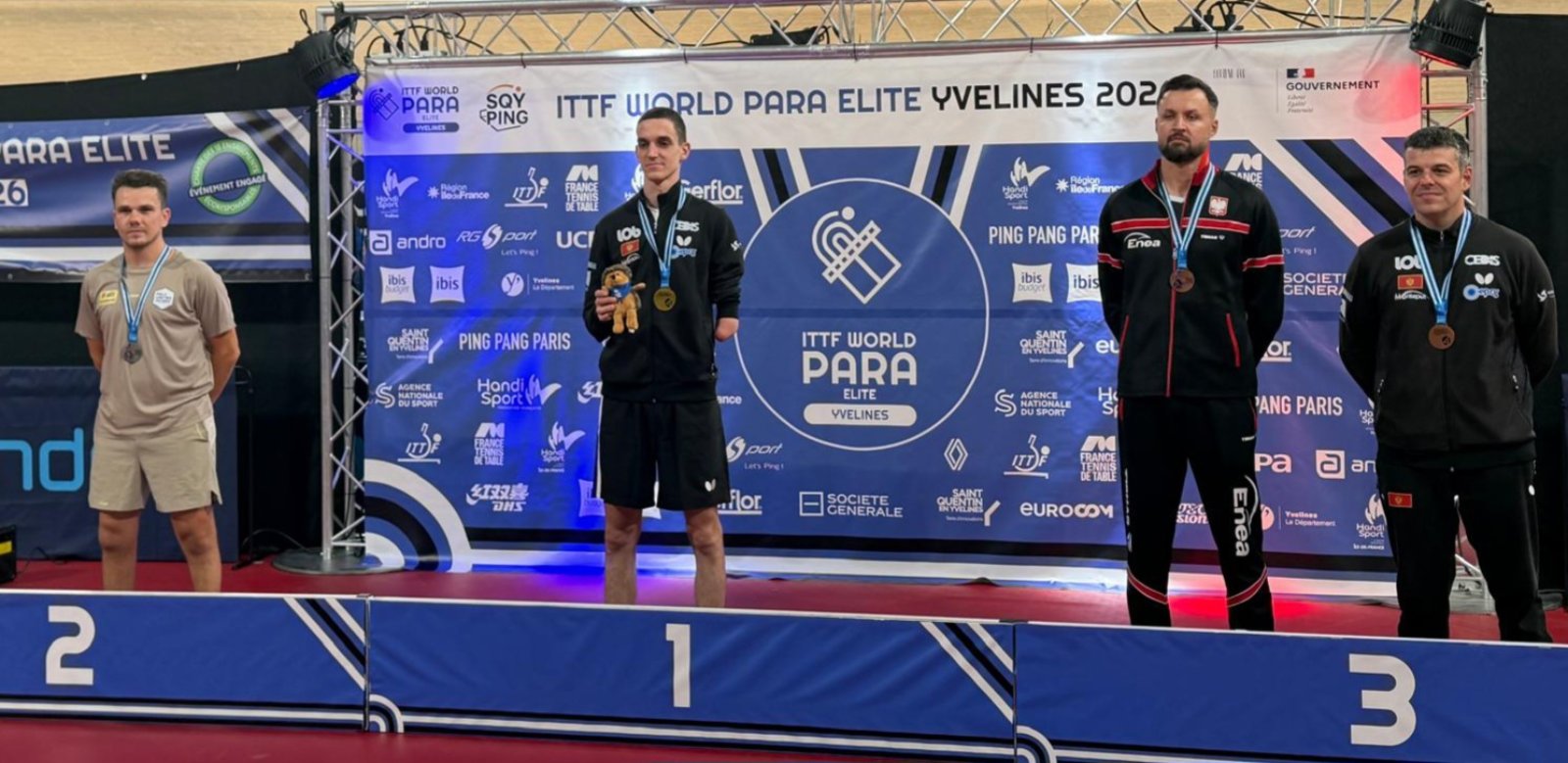 Radoviću trofej u Ivlinu, Bakić bronzani